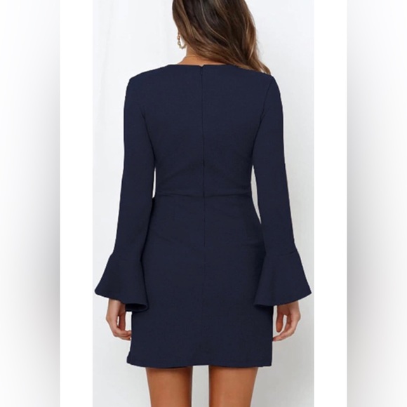 NWT Tie Waist Bodycon Long Bell Sleeve Mini Dress Size Large - Picture 3 of 7